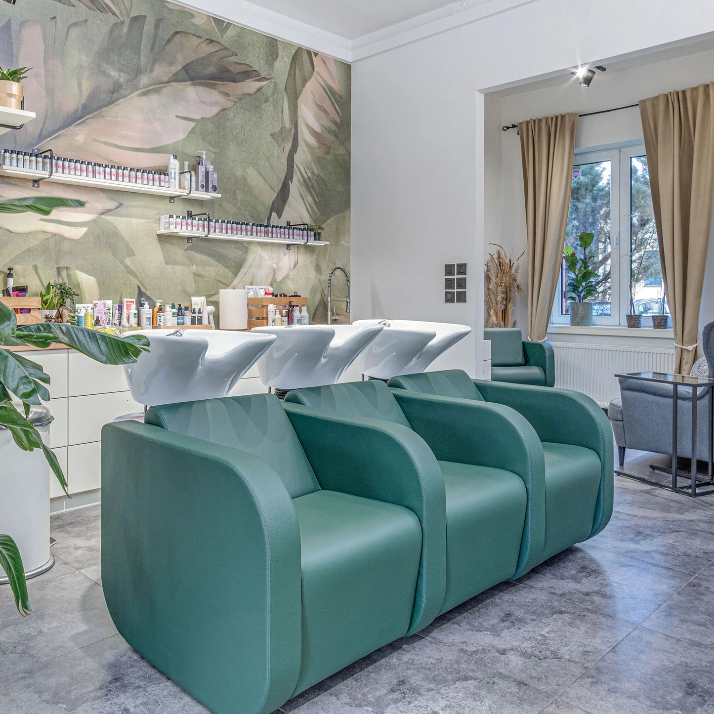 Ayala Haarwasunit Globe Sofa