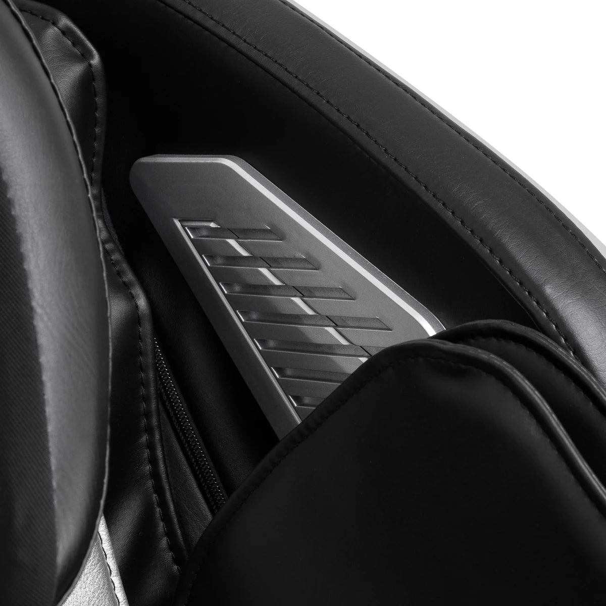 Sakura Prime 108 massage chair black